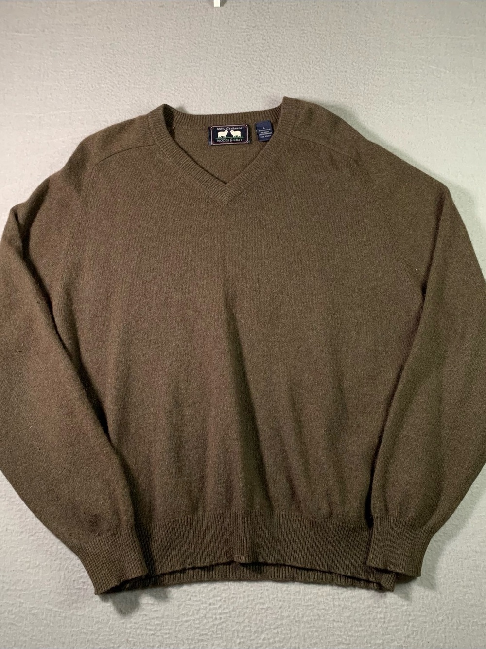 Woods & Gray Mens L 100% Cashmere V-Neck Sweater brown Knit Preppy - Picture 1 of 7